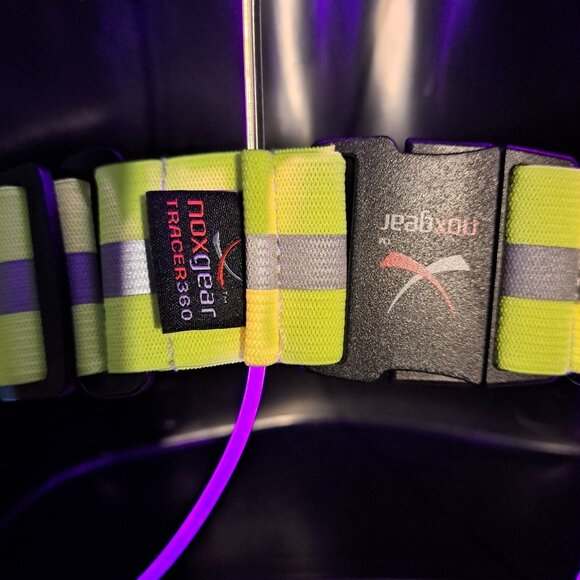 Noxgear Tracer360 Visibility Vest M/L Running Illuminating Reflective Battery - Picture 12 of 16